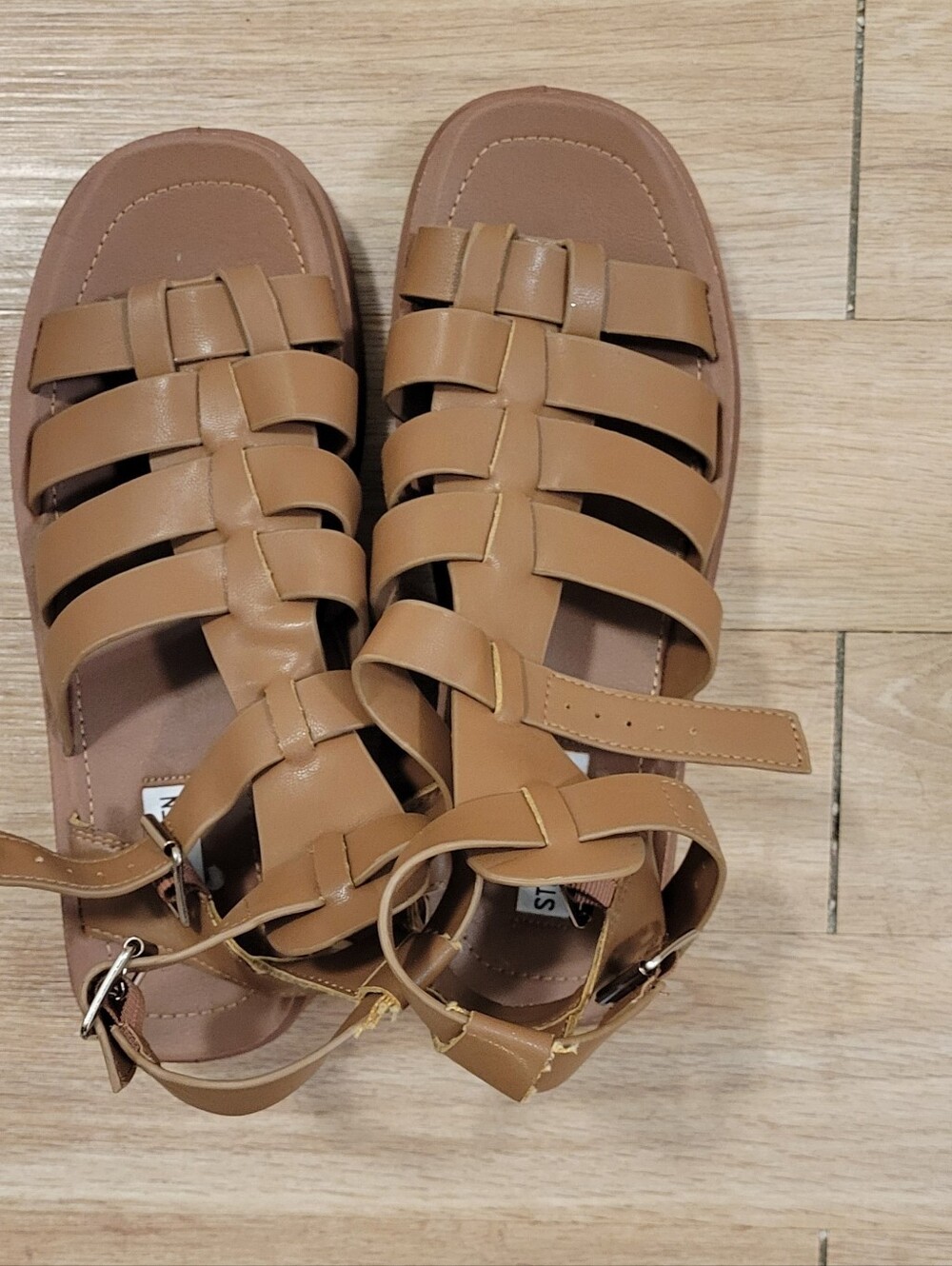 Steve Madden Tan Strappy Fisherman Sandals 12M NWOB